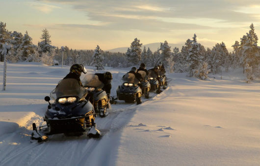 RIJH Snowmobile Rustic Inn Creekside Resort & Spa - Yellowstone National Park Package